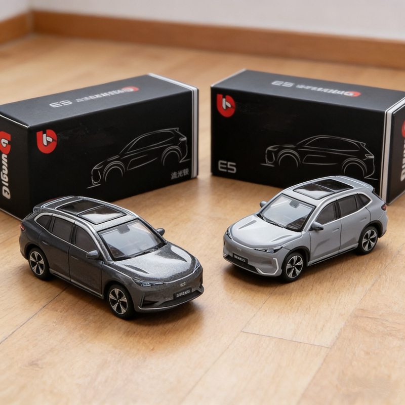 Renewable Energy Infrastructure - Bburago 1:64 Geely E5 EX5 Coche