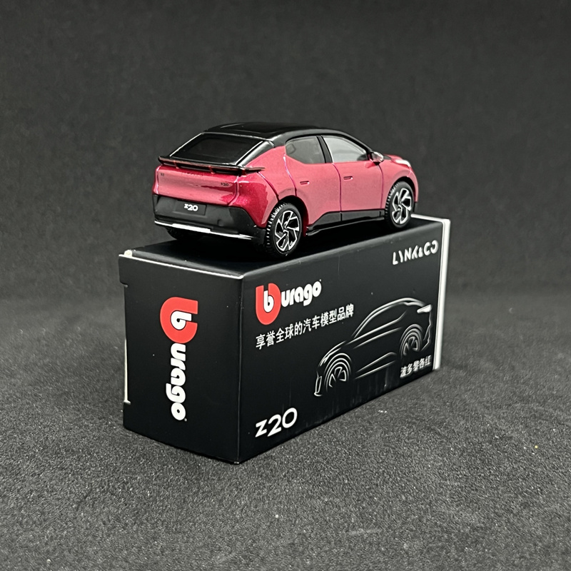 Bburago 1:64 LYNK & CO 02 Z20  - Renewable Energy Infrastructure reseña y precio